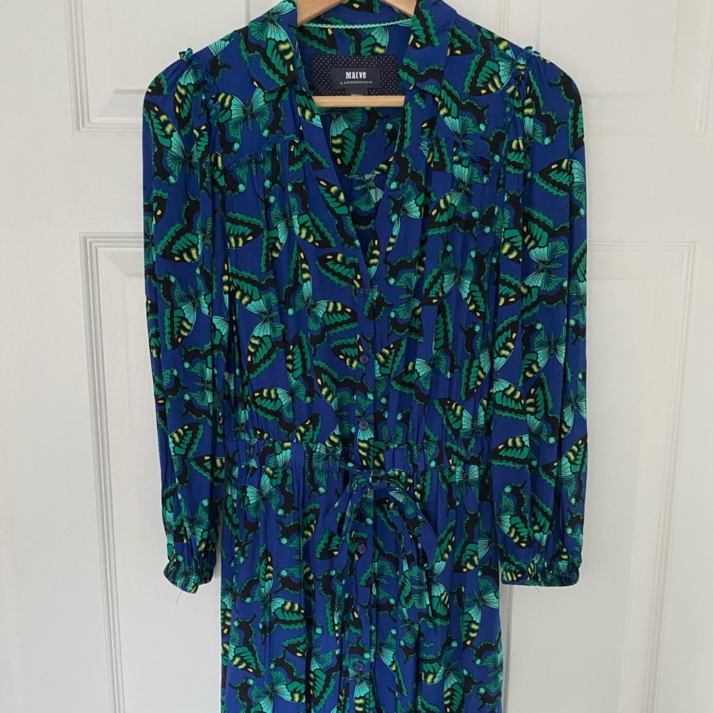 Dress, knee length, 3/4 - long sleeves, v-neck